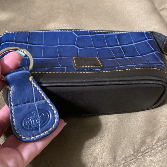Dooney & Bourke bag - Picture 3 of 16